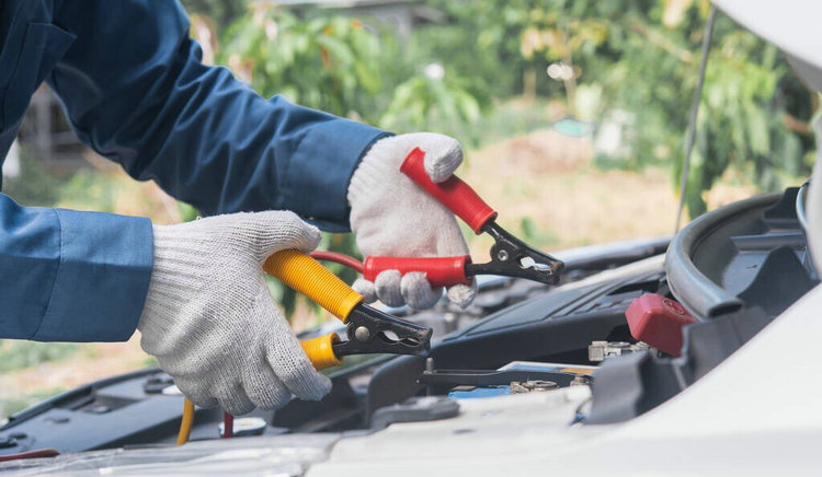汽車(chē)電瓶虧電會(huì)有什么癥狀