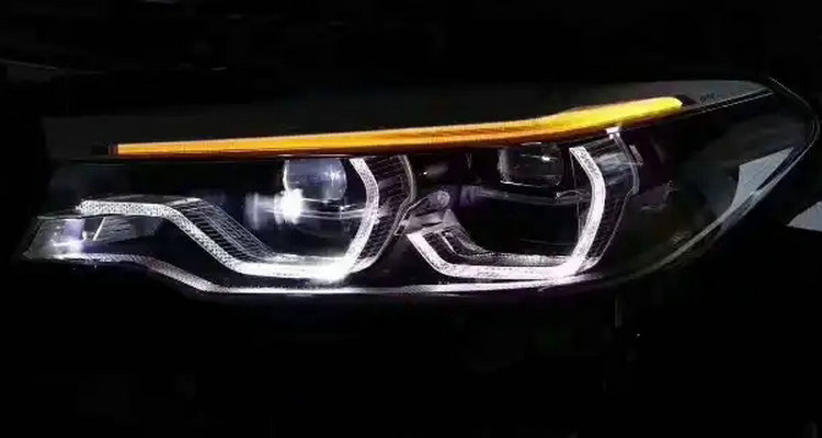 汽車(chē)大燈換燈泡教程