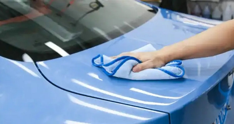 汽車貼了車衣膜后還要打蠟保養嗎