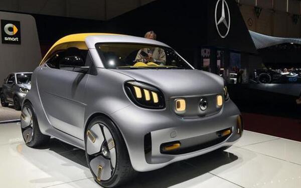 奔馳Smart的車標歷史 代表斯沃奇和戴姆勒的合作藝術(shù)
