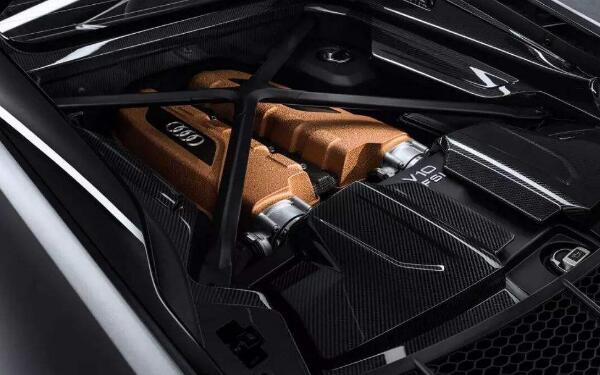 多用于F1賽車場 v10發動機怎么樣	