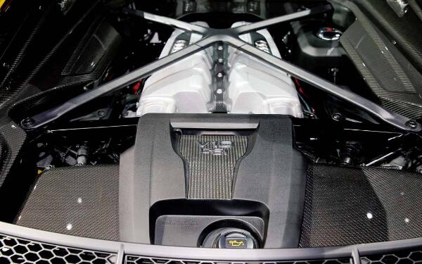 多用于F1賽車場 v10發動機怎么樣	