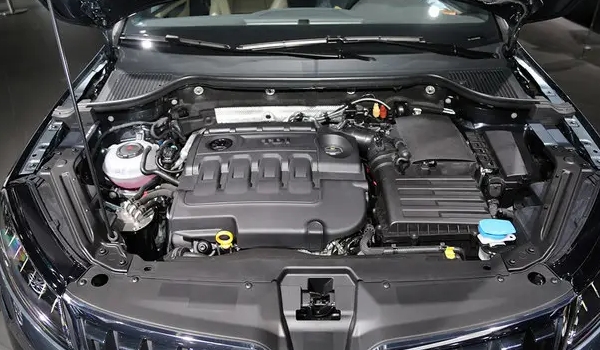 寶駿530怎么樣值得買嗎 搭載1.5T四缸發動機（百公里油耗6L）