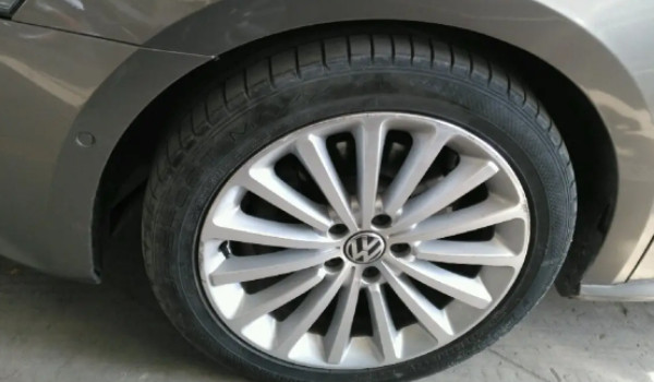 大眾帕薩特輪轂多少錢(qián)一個(gè) 汽車輪轂價(jià)格650元一個(gè)