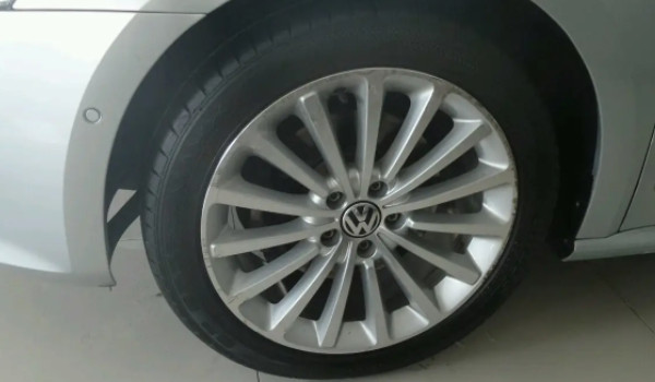 大眾帕薩特輪轂多少錢(qián)一個(gè) 汽車輪轂價(jià)格650元一個(gè)