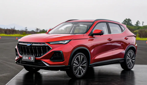 長安歐尚x5發動機是什么牌子的 采用藍鯨牌發動機(1.5T和1.6L)