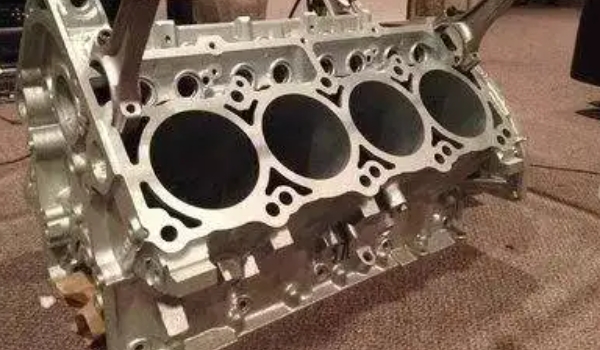 奧迪a3是什么發(fā)動機 搭載1.4T渦輪增壓發(fā)動機（采用直列四缸結構）