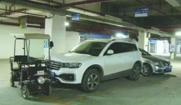 挪車打什么電話可以聯系到車主 四種方式可聯系車主（110報警對付“無賴”最舒心）
