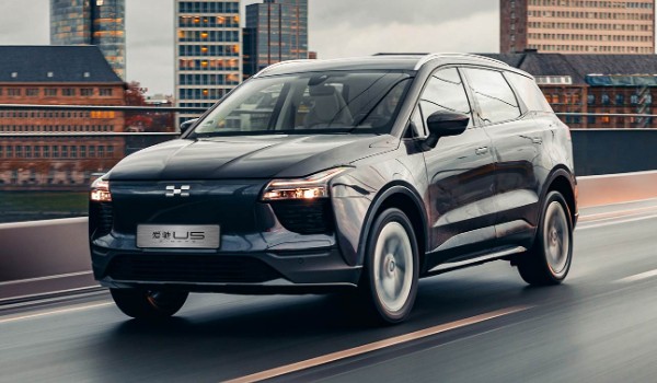 愛馳u5純電動汽車怎么樣 續航可達503km(車身長達4.6米)