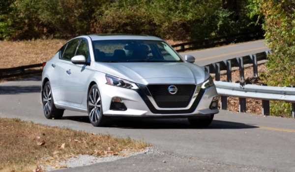 日產天籟2022新款落地價 天籟2022款暫時沒有價格（2021款全款落地19.58萬）