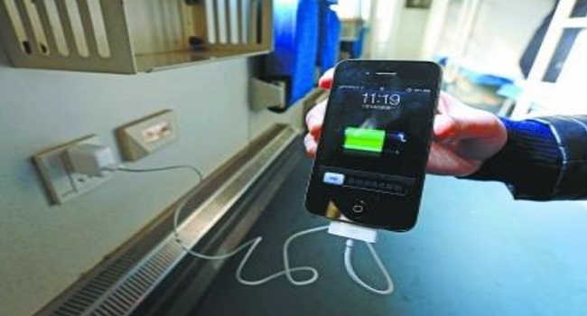 火車上有可以充電的地方嗎 ，火車上充電也是很方便的