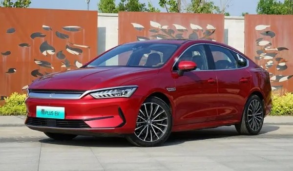 國(guó)產(chǎn)電動(dòng)汽車排名前十名及價(jià)格 宏光miniev月銷量3.7萬(wàn)(售價(jià)3萬(wàn)一輛)