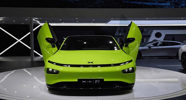 小鵬電動汽車2022款最新款價格，指導價23.99萬元新車開回家