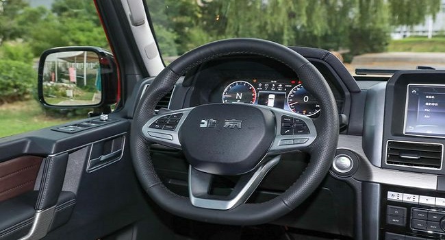 越野吉普車報(bào)價(jià)，指導(dǎo)價(jià)29.8-39.8萬元