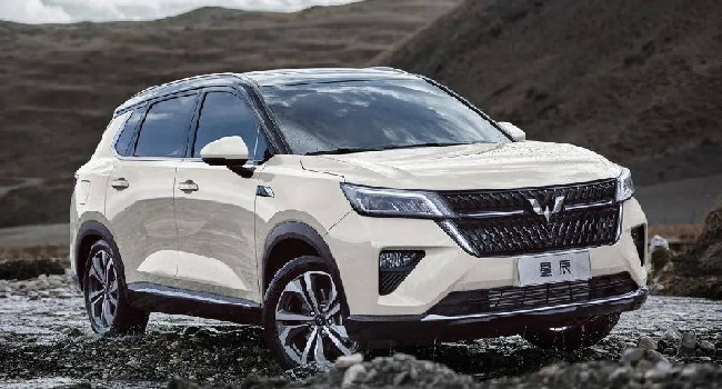 五菱星辰suv2022款價格及圖片，售價9.98-10.98萬元油耗略偏高