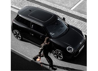 電動MINI COOPER子夜黑版上市 售價(jià)20.58萬元 封面圖