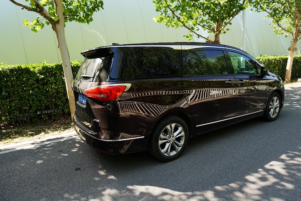 全方位提升 萬車網試駕別克GL8 Avenir