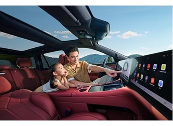 問(wèn)界M8純電版正式亮相 預(yù)售價(jià)37.8萬(wàn)元起