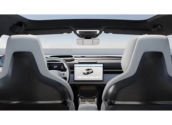 煥新極氪X內(nèi)飾官圖曝光！配備零重力座椅+電動(dòng)滑移智慧屏 封面圖