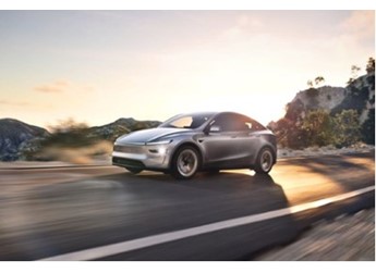 ModelY 新聞封面圖