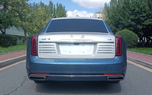 全新紅旗L5轎車曝光！老爺車造型 搭載4.0T V8發動機